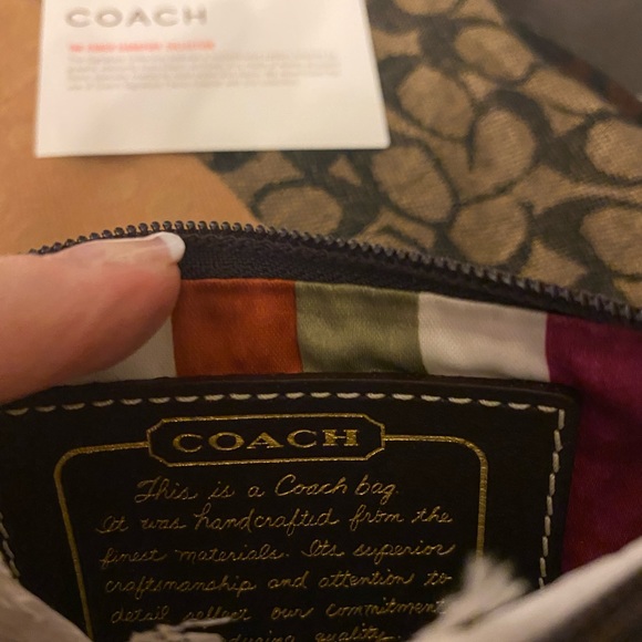 Coach small wristlet NWT ❤️ - Picture 2 of 3